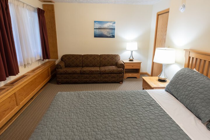 Room 13 of 125