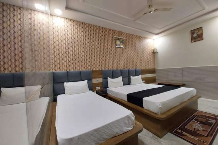 Room 19 of 107