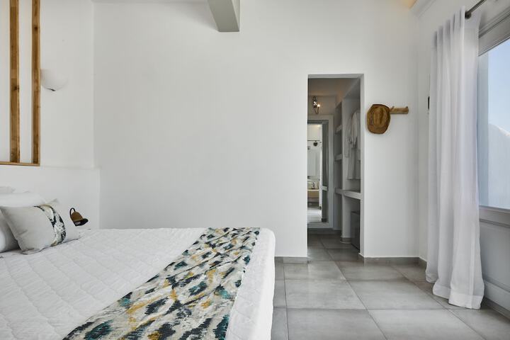 Room 16 of 130