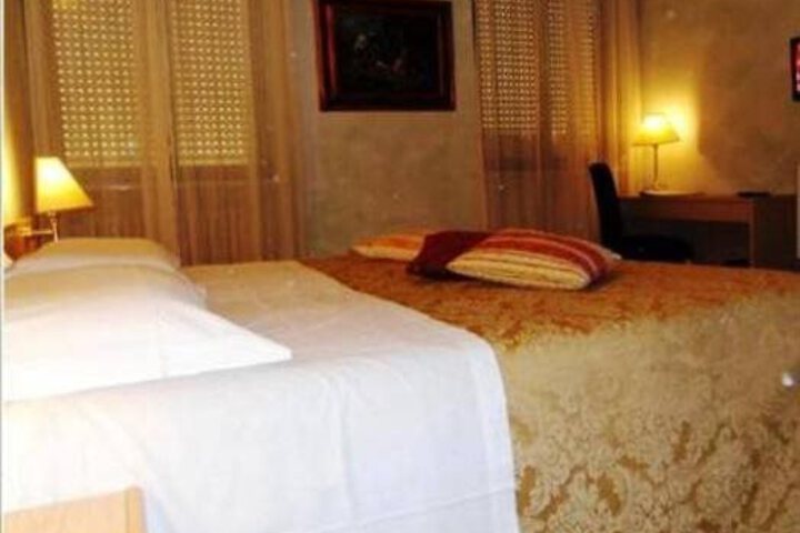 HOTEL BIANCO NERO