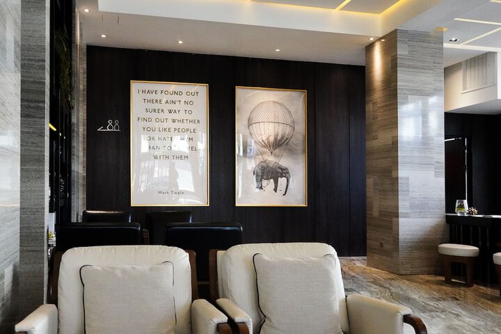 Hotel Interior 7 of 109