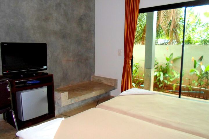 Room 17 of 51