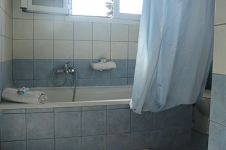 Room 3 of 56