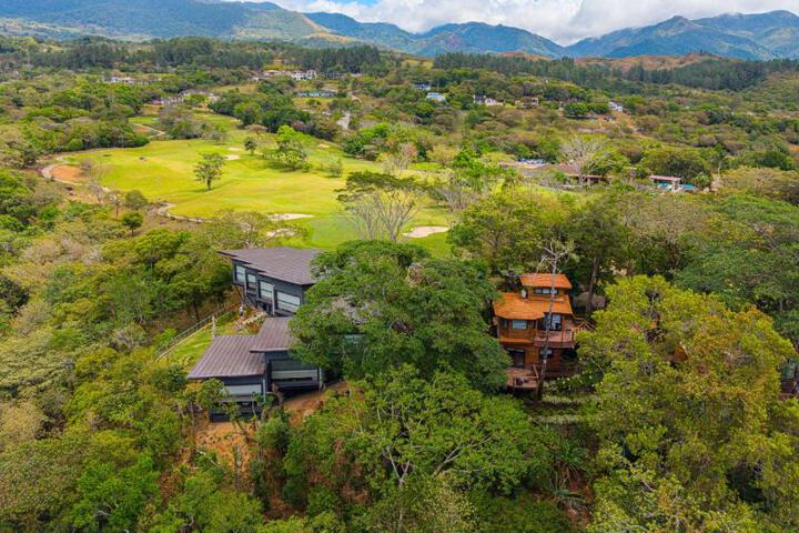 Lucero Residences Golf & Wellness Resort