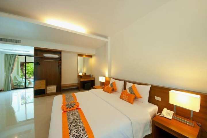 Room 5 of 46