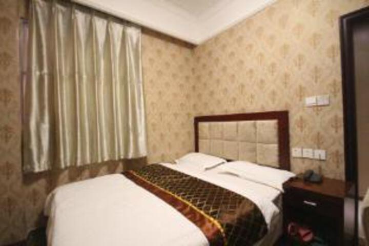 Room 6 of 6