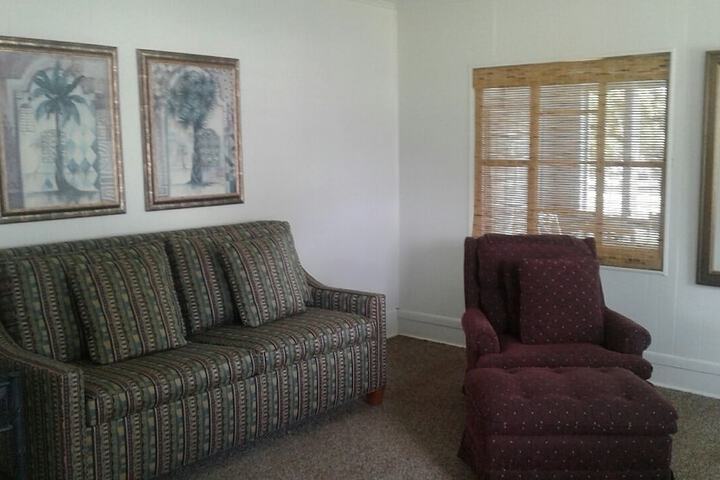 Room 11 of 31