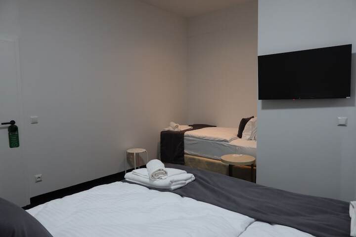 Room 5 of 22