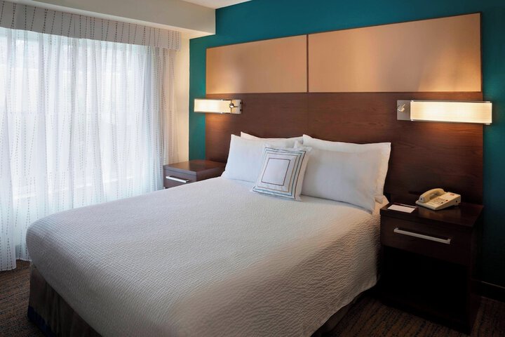 Room 4 of 26