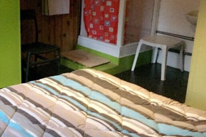 Room 7 of 17