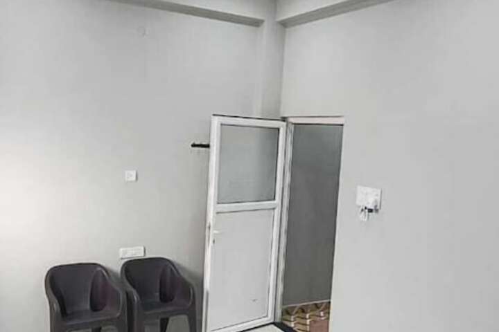 Room 3 of 16