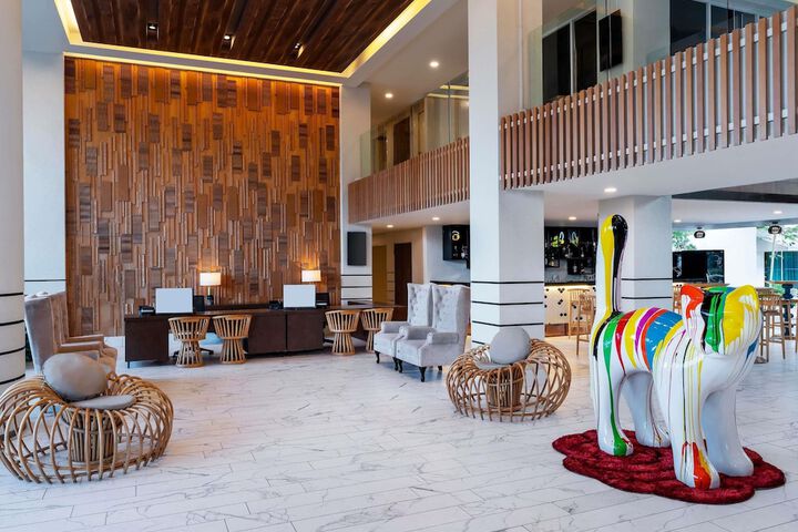 Hotel 146 of 157