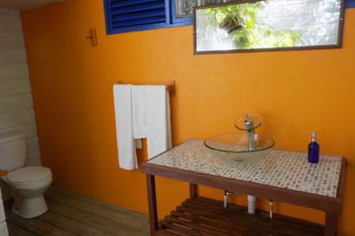 Room 35 of 109