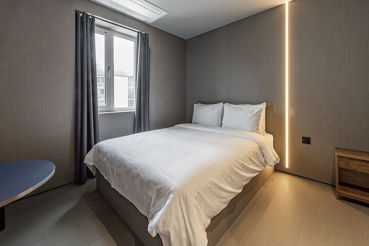 Room 20 of 36