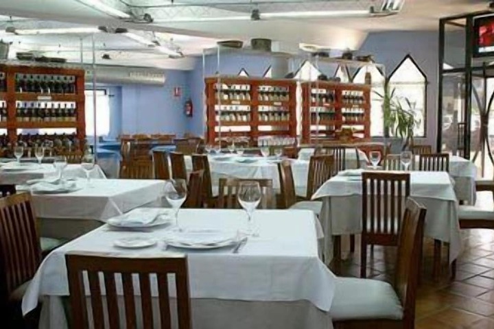 Dining Photos