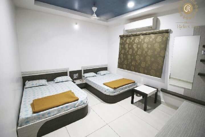 Room 2 of 5