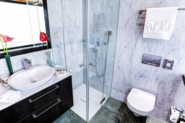 Bath Interior