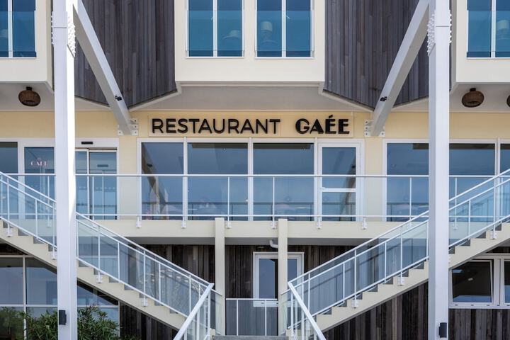 Dining 86 of 132