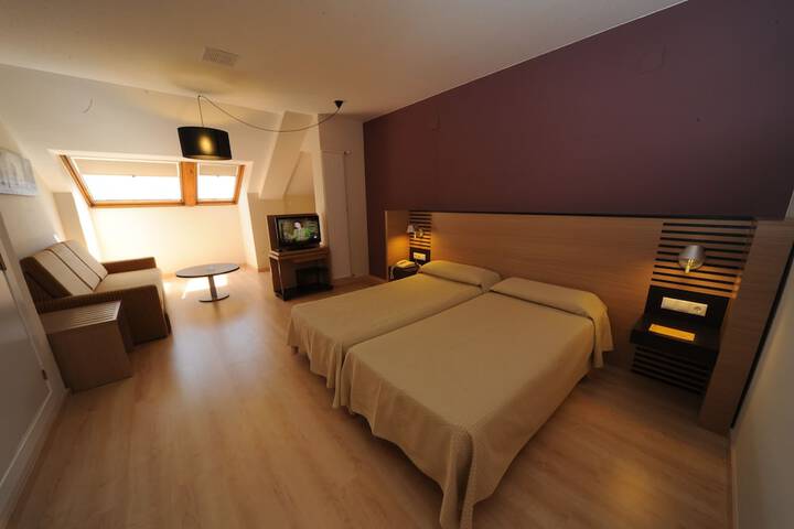 Room 8 of 53