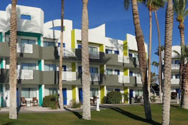 Hotel 70 of 76