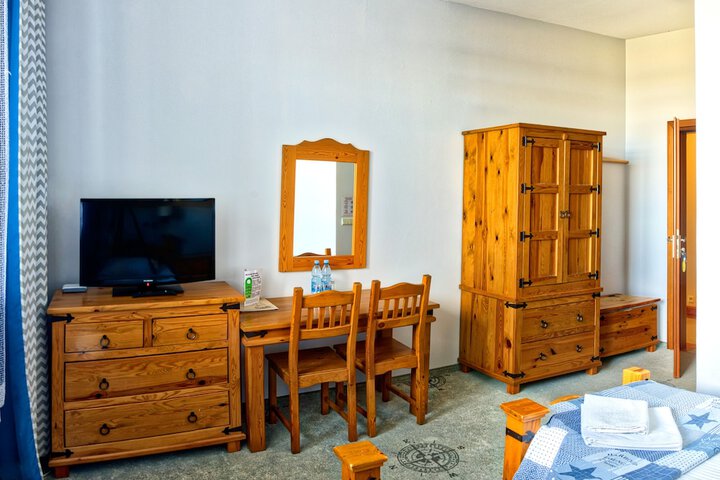 Room 77 of 210