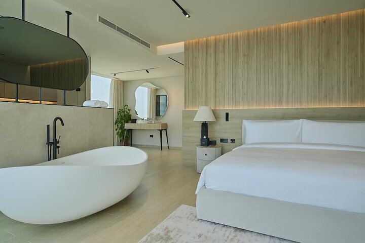 Room 16 of 54