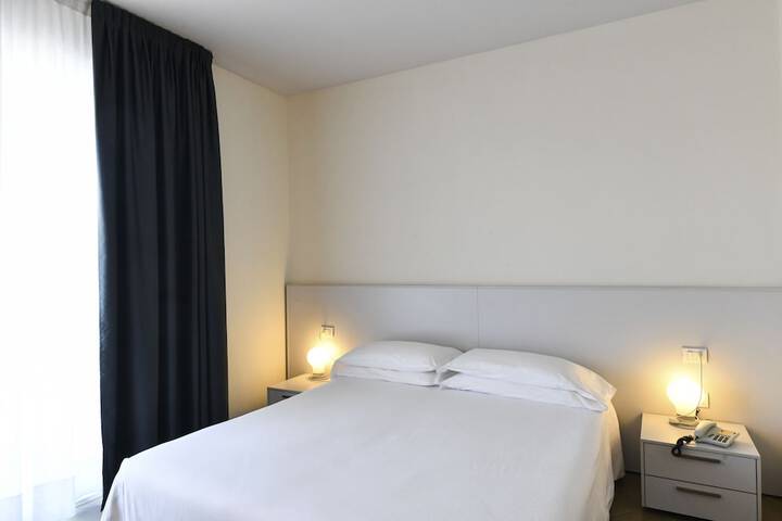 Room 60 of 102