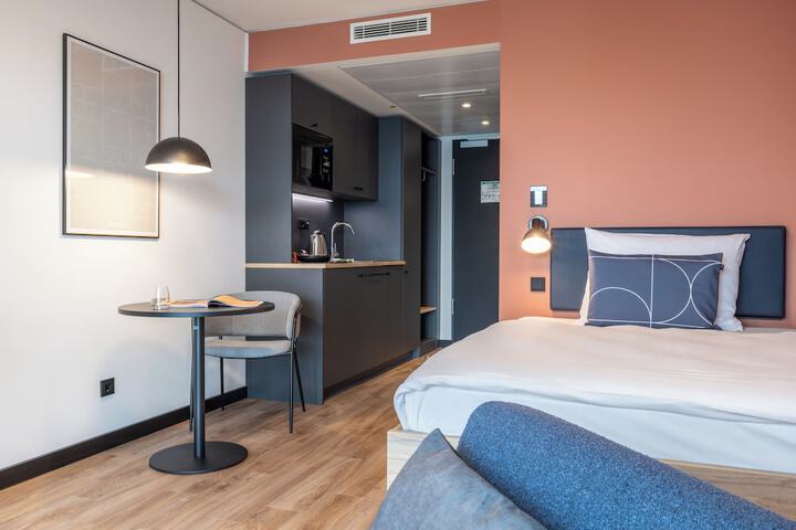 Room 10 of 57