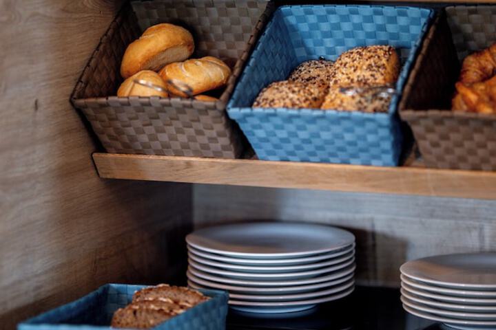 Breakfast/Coffee Service 60 of 86
