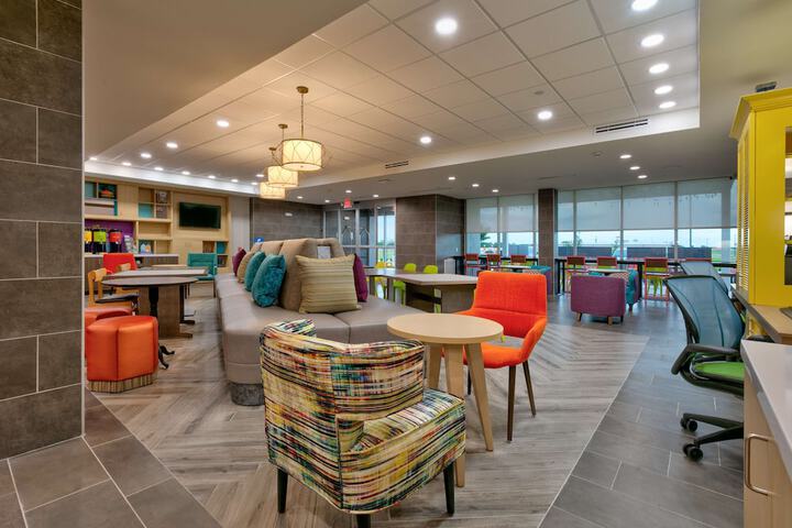 Hotel Interior 4 of 32