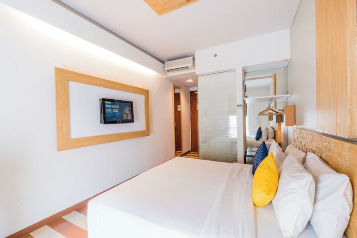 Room 21 of 168