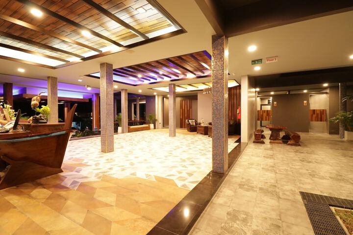 Hotel Interior 9 of 166