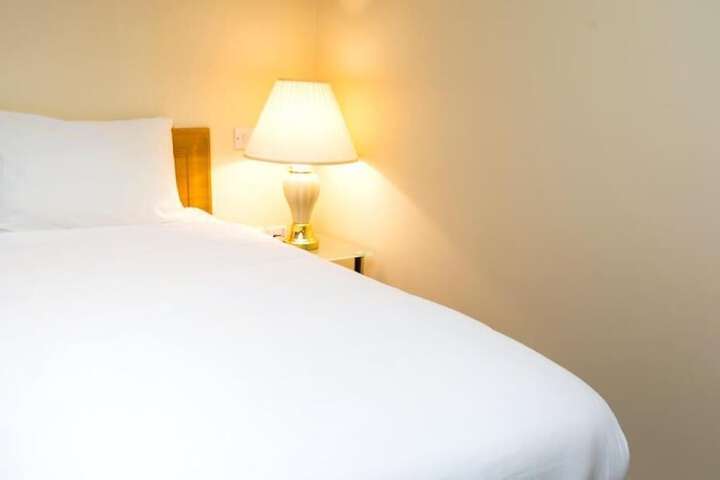Room 27 of 80