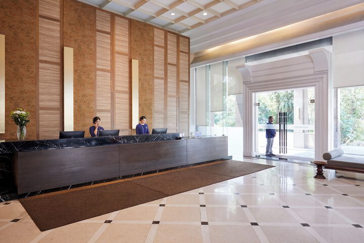 Entrance & Lobby