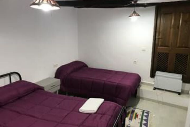 Room 9 of 20