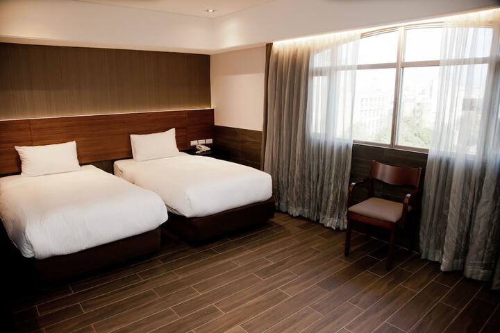 Room 59 of 95
