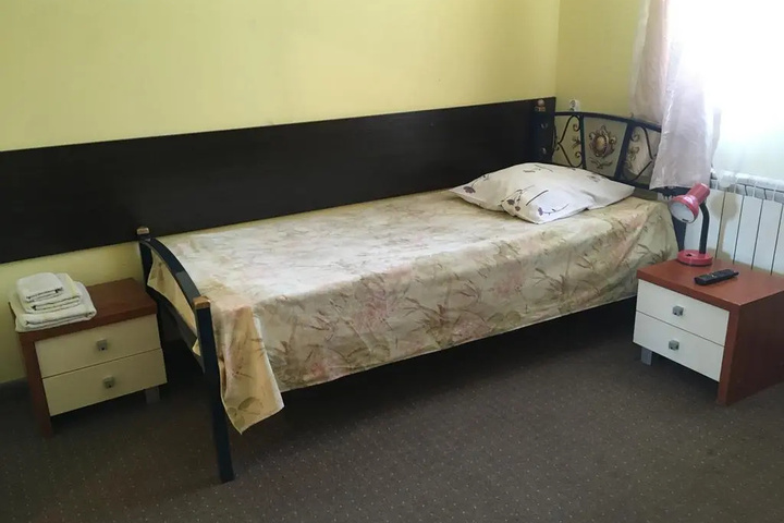 Room 2 of 14