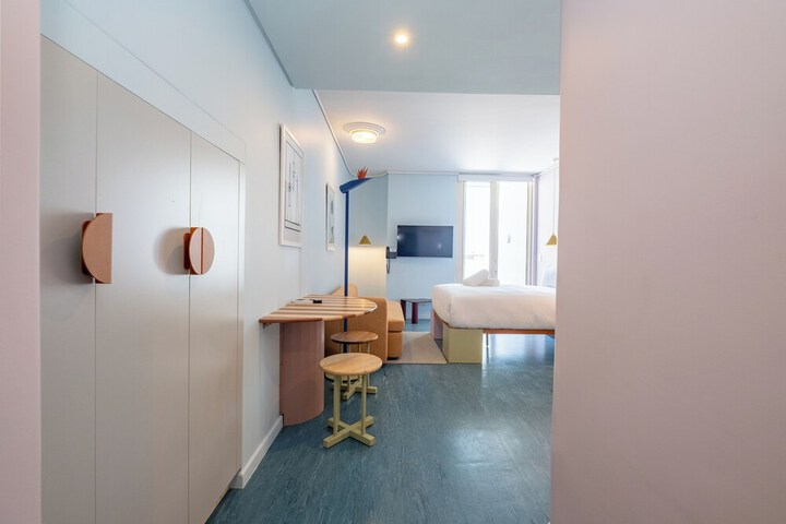 Room 58 of 104
