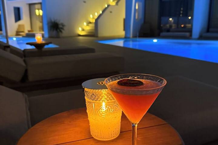 Lounge 96 of 121