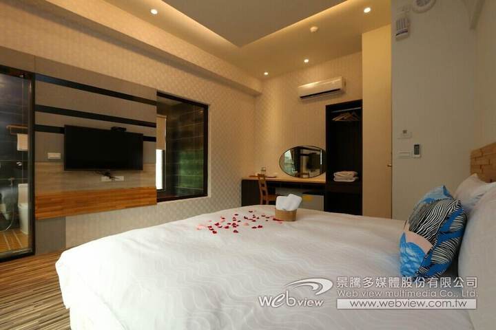 Room 22 of 55