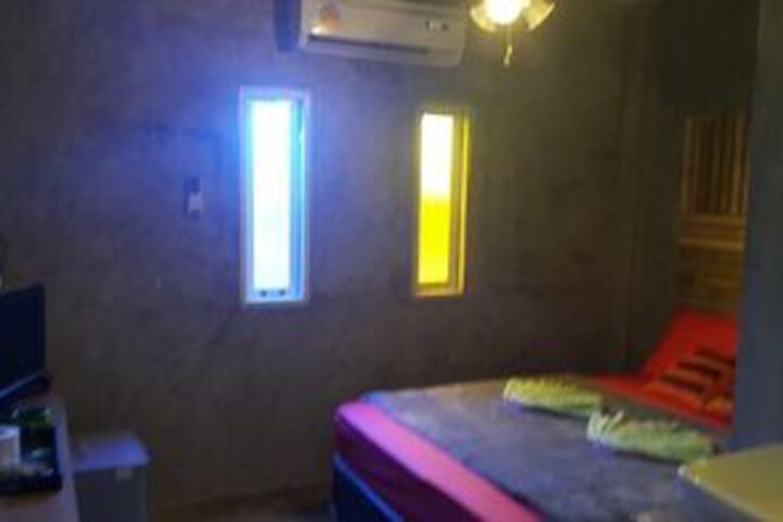 Room 14 of 30