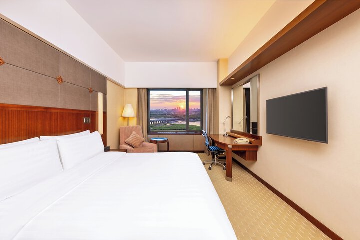 Room 38 of 110