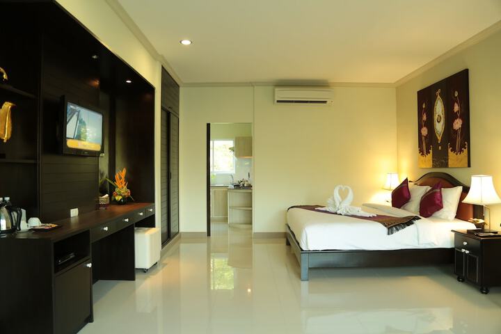 Room 4 of 84