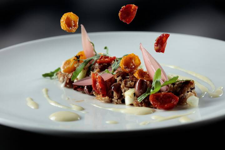Dining 54 of 76