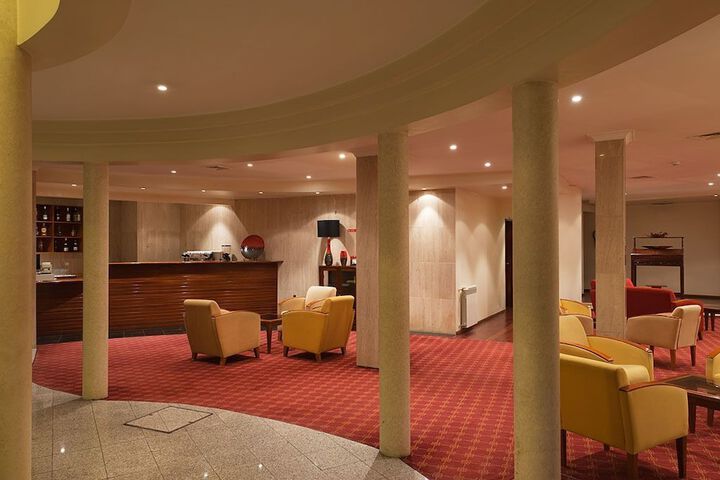Hotel Interior 4 of 34