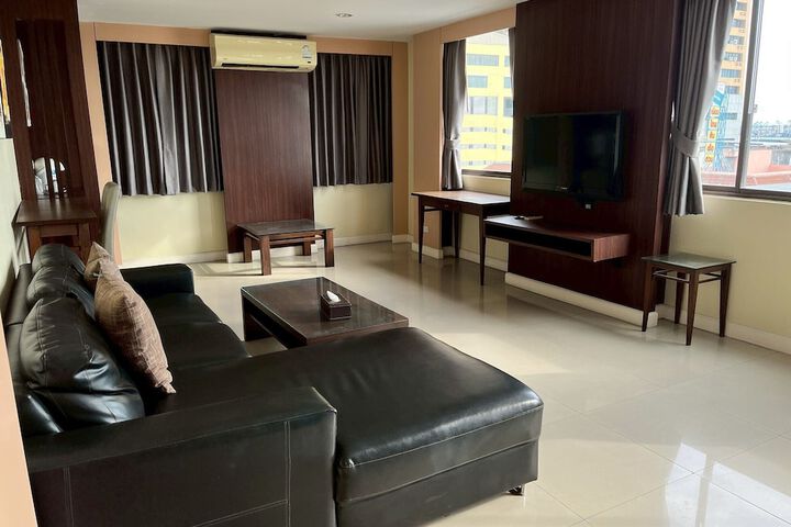 Room 16 of 49