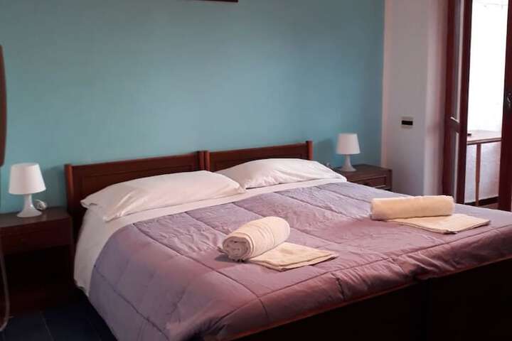Room 4 of 41