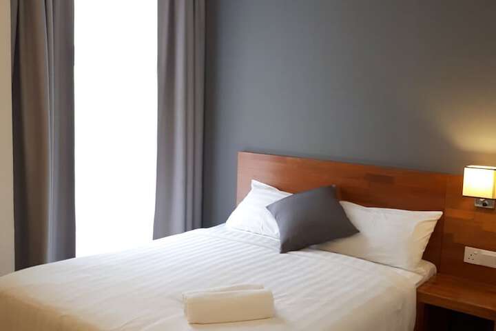 Room 12 of 41