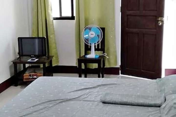 Room 2 of 19