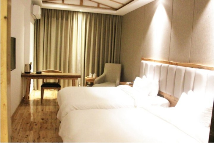 Room 11 of 21